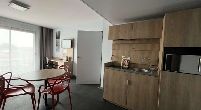 Апартаменты c 1 комнатой Kyriad Prestige Residence & Spa Cabourg-Dives-sur-Mer