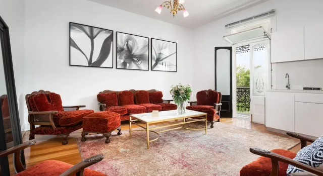 Executive Studio With Patio Near Trains