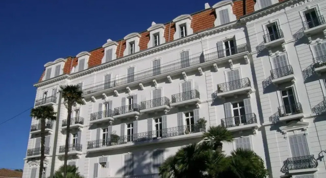 Апартаменты Charming 2 Bedroom apt in Central Cannes Walking Distance to Beaches Croisette and the Palais - 678