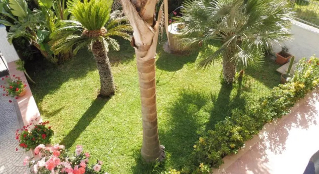 Апартаменты Appartamento in Villa a 100 metri dal mare