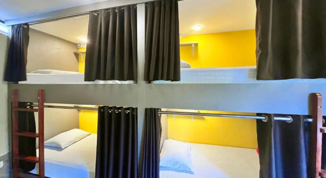 Bett im Wohnheim Bananas Adventure Hostel