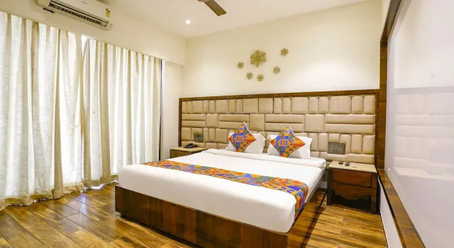 Номер Premium FabHotel Prime Supreme Grande - 600M From Calangute Beach