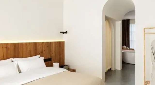 Люкс Luxury Dali Bagu Homestay (Xizhou)