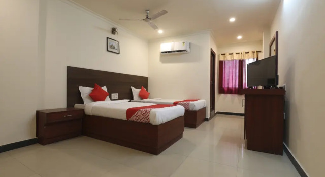 Hotel Inaya By OYO Rooms, Rezerwuj Hotel Secunderabad 
