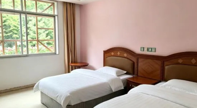 Люкс Jixiang Mountain Villa Shennongjia