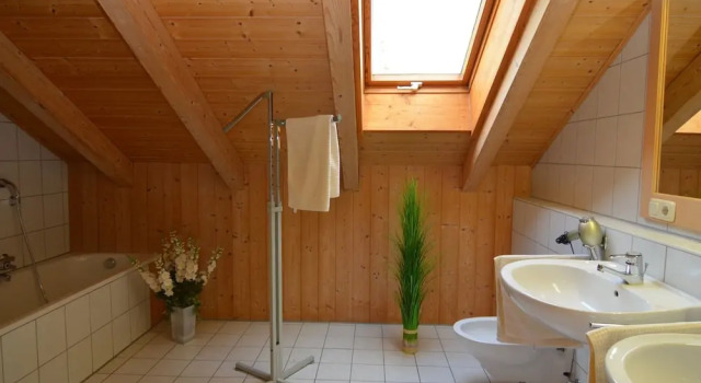 Апартаменты с балконом Cushy Apartment with Hot Tub, Sauna, Solarium, BBQ, Balcony