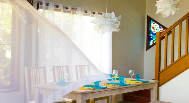 Garasu Lodge, Book Hotel 4-stjernede hoteller i Mudgeeraba, 4*