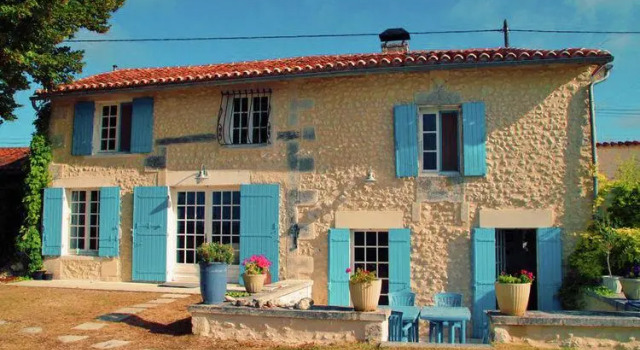 Vintage Holiday Home in Lusignac with Pool, Rezerwuj Hotel Lusignac Green Perigord