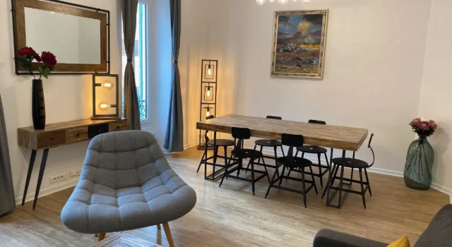 Апартаменты Chic and Cosy apartment close to the port and Garibaldi