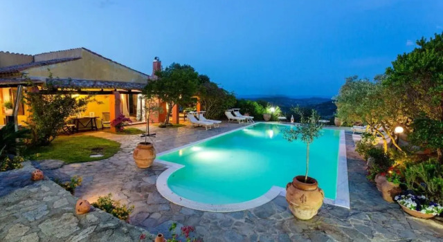 Villa Francesca in Santa Teresa Gallura, Забронировать Вилла Виллы Санта-Тереза-Галлура, Вилла