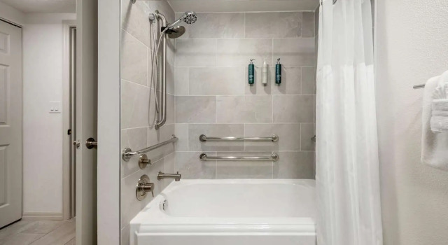 Двухместный номер Standard Hilton Vacation Club Aqua Sol Orlando West