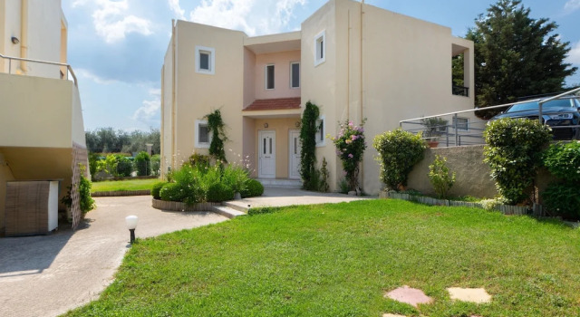 Семейный номер Standard Дуплекс с балконом Hidden garden Rhodes Apartments
