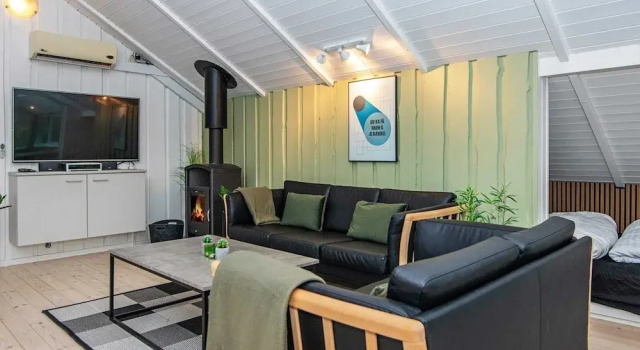 6 Person Holiday Home in Hovborg-by Traum, Book Feriehus Sommerhuse i Hovborg, Hytte