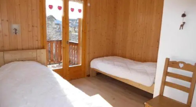 Apartment Spacieux, Bon Confort - Grande Terrasse 1, Prenota Appartamento Hotel a Rodano-Alpi con parcheggio, Parcheggio