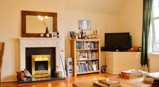 2 Bedroom Flat With Parking In Edinburgh, Prenota Appartamento Hotel a Midlothian con parcheggio, Parcheggio
