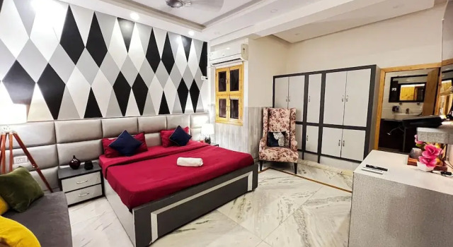 Номер Standard Divine Inn Hotel Near Rajouri Garden Main Market