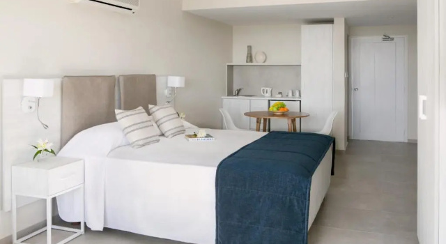 Двухместный номер Standard seafront Louis Paphos Breeze