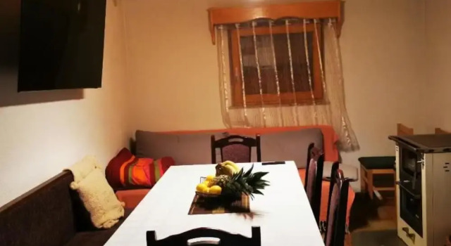 Holiday Home Tomislav, Rezerwuj Apartament  