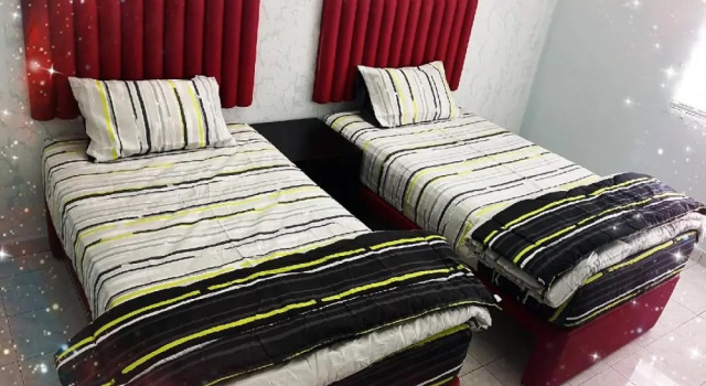 HP klebang t asek home shoplot 1st floor 6 pax wifi