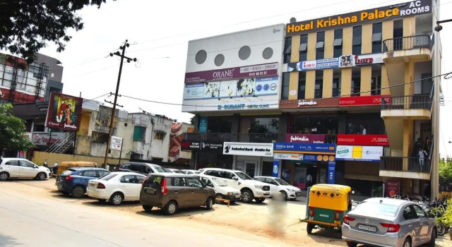 Hotel Krishna Palace, Rezervovat Hotel Anand 