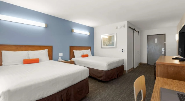 Четырёхместный номер Deluxe Good Nite Inn Redwood City - San Francisco Airport