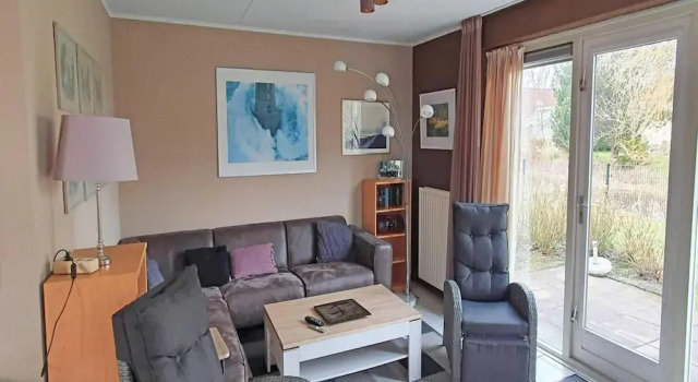 Appealing Bungalow With Garden