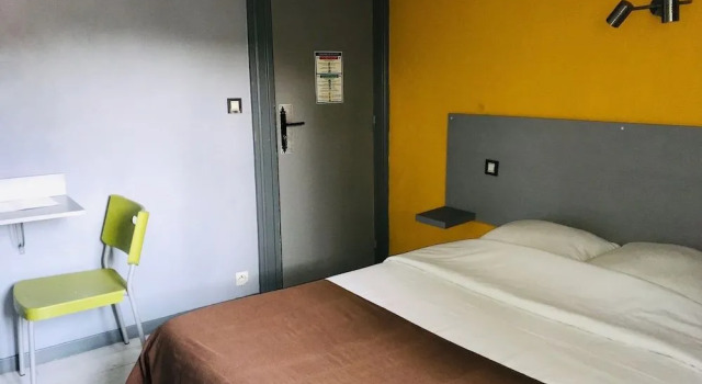 Hotel Le Fecamp, Забронировать Отель Отели Больбек с парковкой, рядом с Пейнтбольный клуб Normandie, Парковка