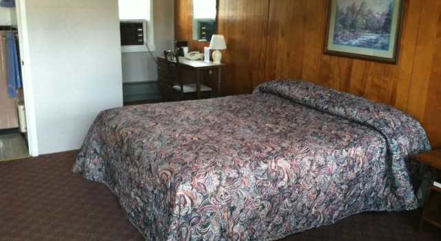 Aspen Motor Inn, Rezerwuj Hotel Oscoda Michigan