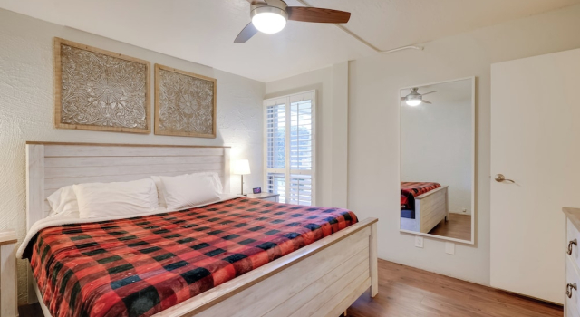Walk to Waterfront! Couples Retreat in Old Town, Забронировать Апартаменты/квартира Апартаменты Скотсдейл, рядом с Fiesta Bowl Museum, Апартаменты/квартира