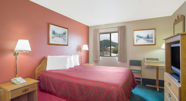 Двухместный номер Standard Days Inn by Wyndham Custer