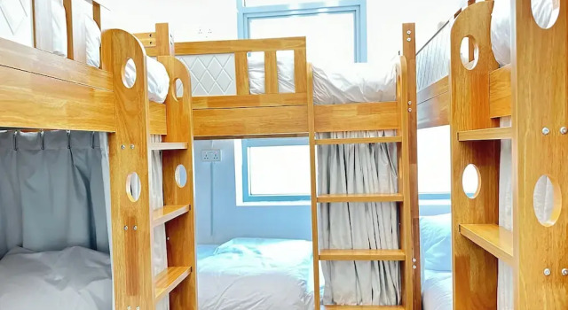 Alphatel Hostel-Dubai World Trade Centre