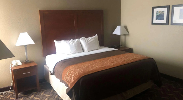 Двухместный номер AmericInn by Wyndham Memphis East
