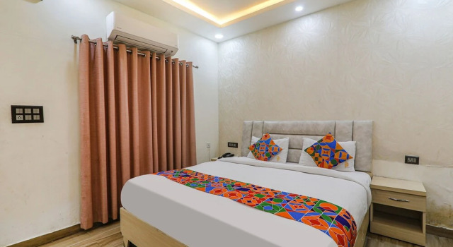 Номер Deluxe Fabhotel Sky Awadh