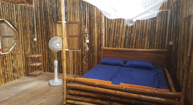 Бунгало Driftwood Hostel and Bungalows