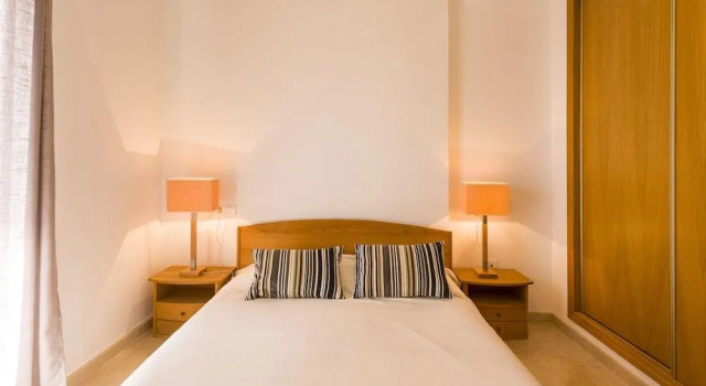Two rooms Calm and sunny, Забронировать Отель СПА-отели Бенальмадена, рядом с Площадь Испании, SPA-услуги