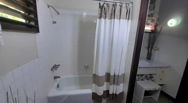 Двухместный номер Standard с видом на бассейн Comfort Kingdom Villa Bed & Breakfast