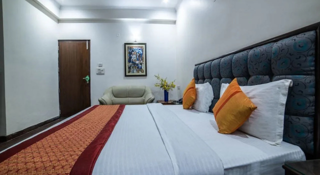 OYO 14545 Hotel Blueleaf
