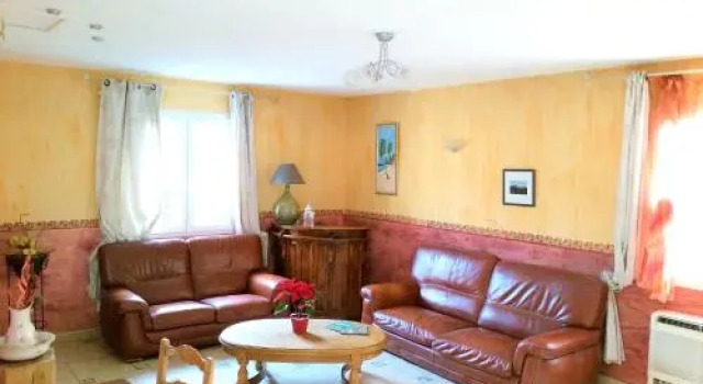 Villa Route D'Entrechaux D13, Забронировать Вилла Виллы Овернь-Рона-Альпы, Вилла