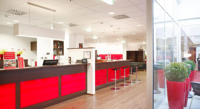 Отель Plaza Inn Amedia Wien
