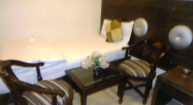 Hotel Guruvas Inn