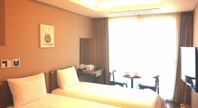 Residence Hotel MCC, Забронировать Отель Отели Согвипхо с парковкой, Парковка