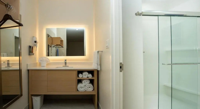 Номер Deluxe Palace Inn IAH Houston Bush Intercontinental Airport