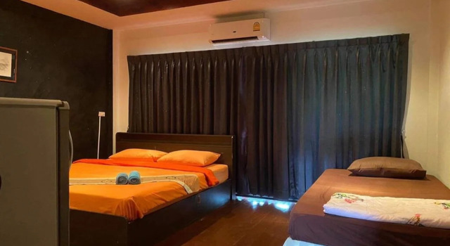 The Corner Transit Hostel