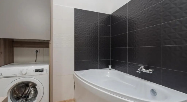Апартаменты 3 bedrooms bright flat in the heart of the city with free garage