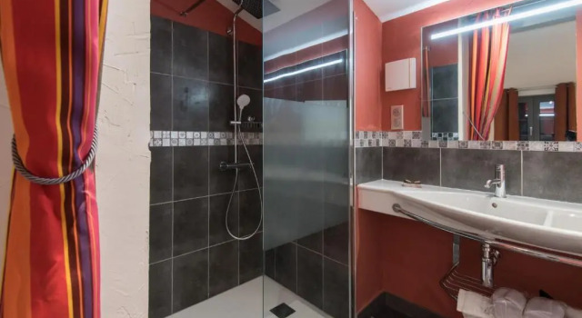 Номер Superior LE MAS DES COLOMBES Chambres dhôtes B&B & SPA