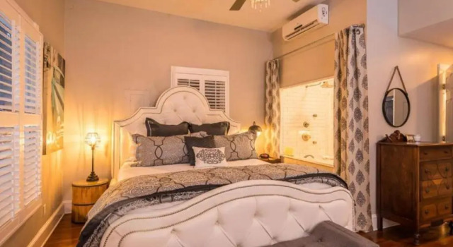 Люкс Carriage Way Inn Bed & Breakfast Adults Only - 21 years old and up