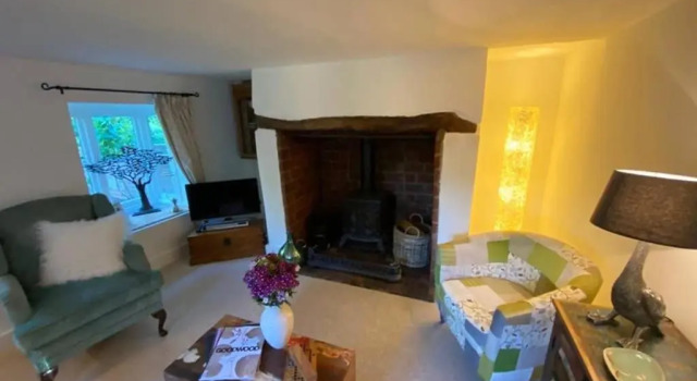 Коттедж с 3 комнатами ROSE COTTAGE