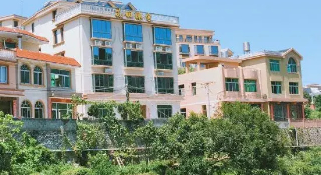 Wenzhou Huatian Chenshe Bed and Breakfast, Prenota Hotel Wenzhou Zhejiang