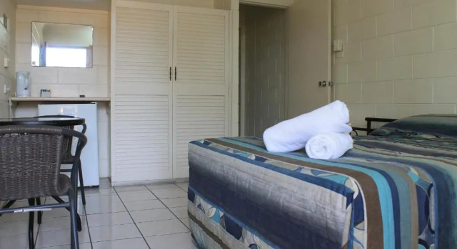Номер Standard Oasis Inn Apartments