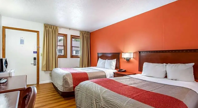 Двухместный номер Deluxe Northway Inn Queensbury - Lake George